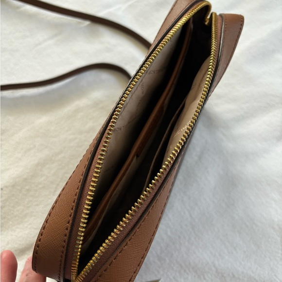 Michael Michael Kors Jet Set Purse - Picture 3 of 7